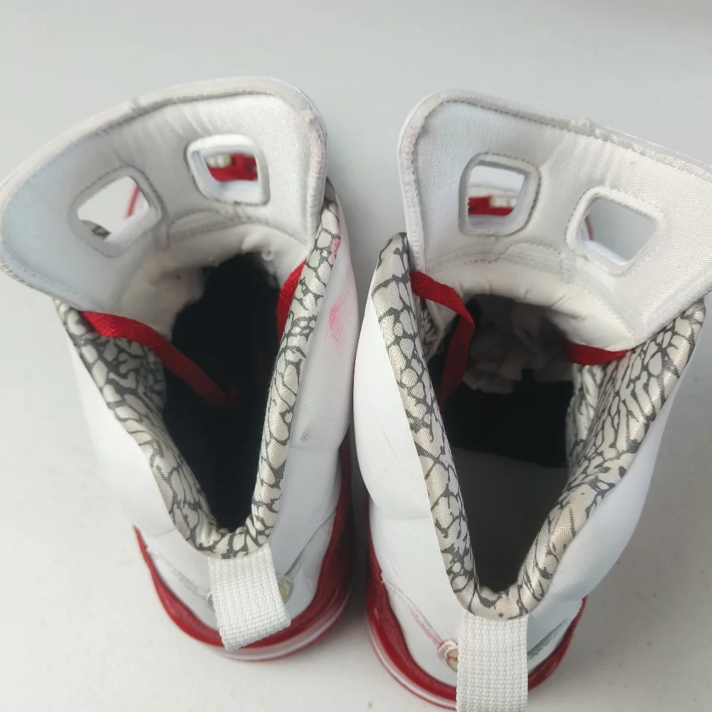 Jordan NikeID Men's Retro Sneakers 2012 Style 532513-993 Size 13 White/Red Snake